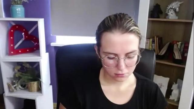 Image 8 of blackrosezoey Stream on Chaturbate on 28 days ago