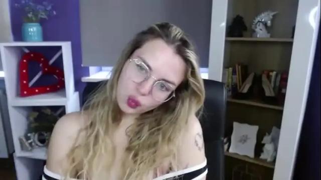 Image 6 of blackrosezoey Stream on Chaturbate on 23 days ago