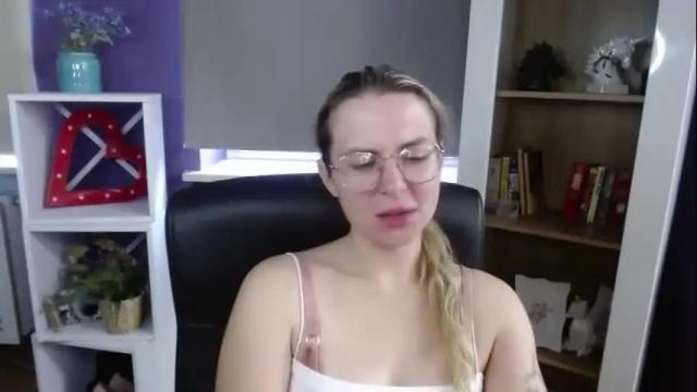 Image 8 of blackrosezoey Stream on Chaturbate on 22 days ago