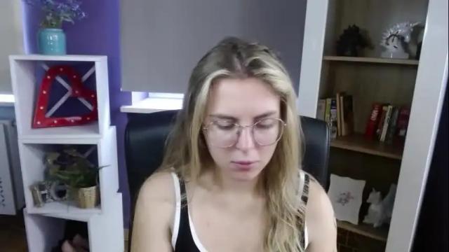 Image 7 of blackrosezoey Stream on Chaturbate on 20 days ago
