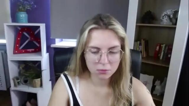 Image 8 of blackrosezoey Stream on Chaturbate on 20 days ago