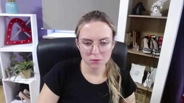 Image 2 of blackrosezoey Stream on Chaturbate on 12 days ago