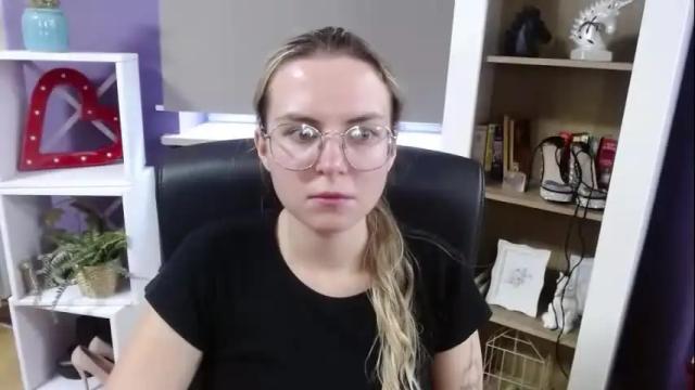 Image 6 of blackrosezoey Stream on Chaturbate on 12 days ago