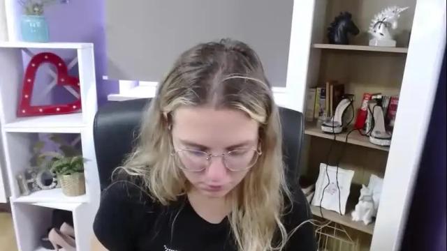 Image 4 of blackrosezoey Stream on Chaturbate on 7 days ago
