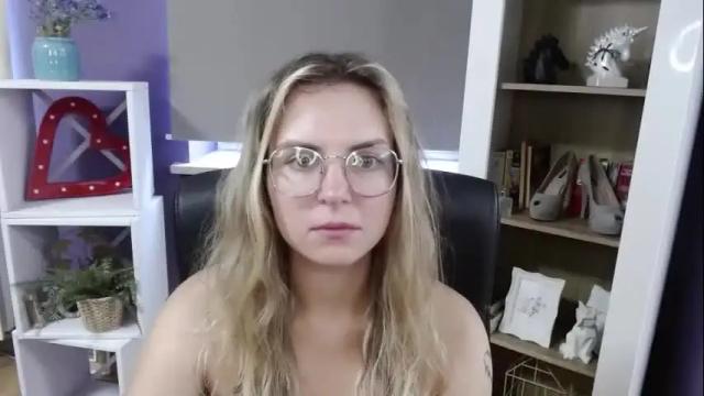 Image 7 of blackrosezoey Stream on Chaturbate on 1 day ago