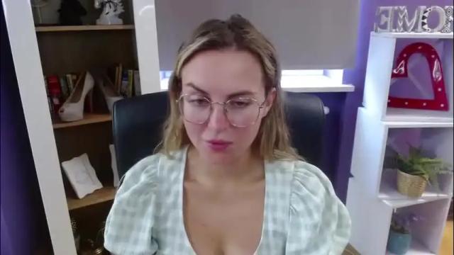 Image 11 of blackrosezoey Stream on Chaturbate on 2 months ago