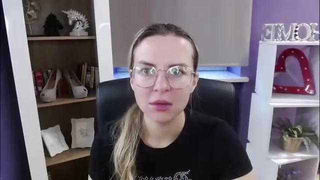 Image 7 of blackrosezoey Stream on Chaturbate on 2 months ago