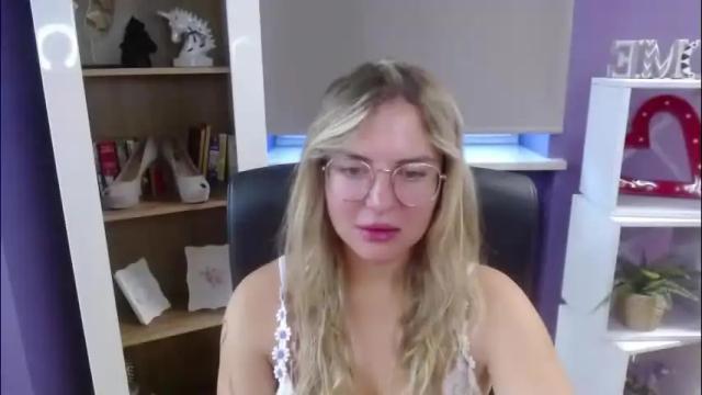 Image 10 of blackrosezoey Stream on Chaturbate on 2 months ago