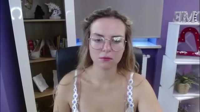 Image 4 of blackrosezoey Stream on Chaturbate on 2 months ago
