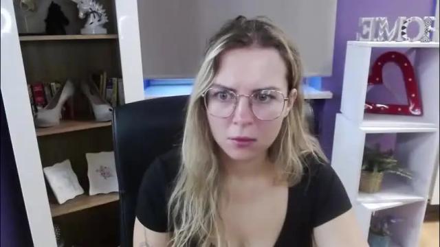 Image 11 of blackrosezoey Stream on Chaturbate on 1 month ago