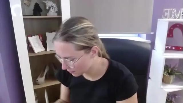 Image 7 of blackrosezoey Stream on Chaturbate on 1 month ago