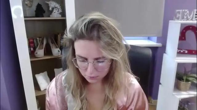 Image 11 of blackrosezoey Stream on Chaturbate on 1 month ago