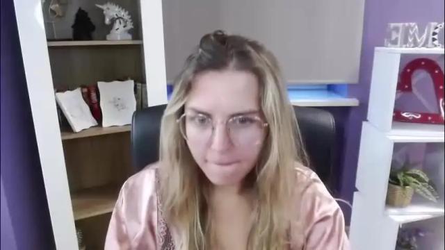 Image 11 of blackrosezoey Stream on Chaturbate on 1 month ago