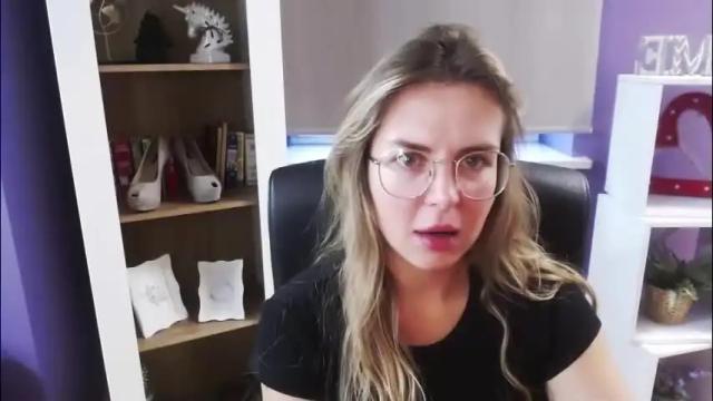 Image 7 of blackrosezoey Stream on Chaturbate on 1 month ago