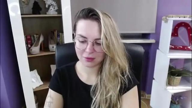 Image 7 of blackrosezoey Stream on Chaturbate on 14 days ago