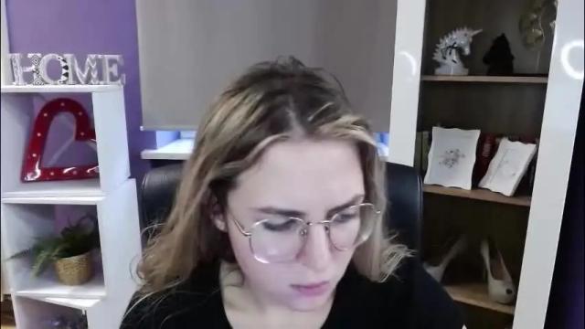 Image 2 of blackrosezoey Stream on Chaturbate on 7 days ago