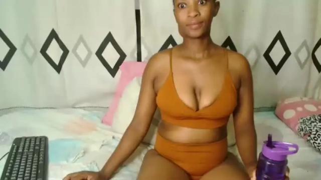 Image 11 of blackslut12 Stream on Chaturbate on 20 months ago