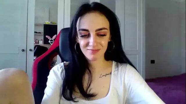 Image 11 of blacky_berry Stream on Chaturbate on 19 days ago