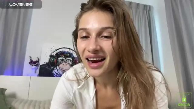 Image 8 of blair_fox Stream on Chaturbate on 1 month ago