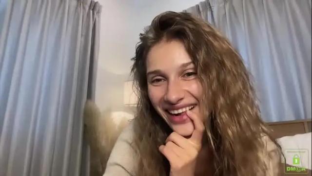 Image 2 of blair_fox Stream on Chaturbate on 18 days ago