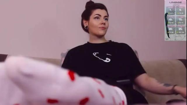Image 10 of blake_luna Stream on Chaturbate on 1 month ago