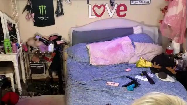 Image 4 of blakelytgirl Stream on Chaturbate on 1 month ago