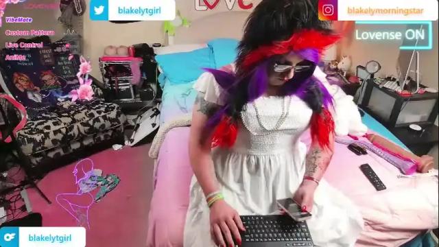 Image 12 of blakelytgirl Stream on Chaturbate on 6 days ago