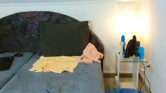 Image 7 of blankerbz Stream on Chaturbate on 18 months ago