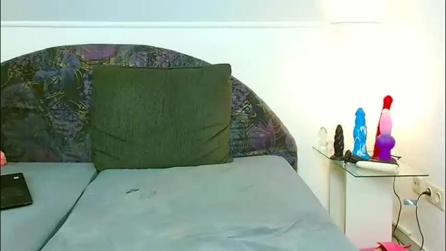 Image 8 of blankerbz Stream on Chaturbate on 2 months ago