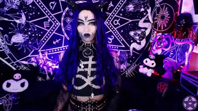 Image 7 of blasphemiangxrl Stream on Chaturbate on 17 months ago