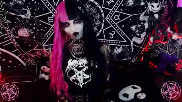 Image 3 of blasphemiangxrl Stream on Chaturbate on 14 months ago