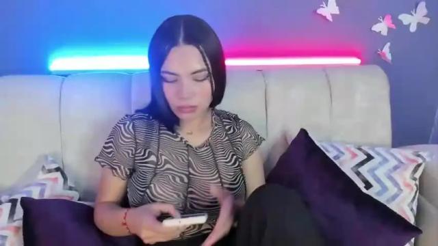 Thumbnail 1, bleuu_'s Stream at Chaturbate, 20 months ago