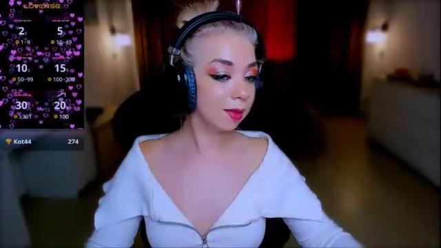 Image 7 of blinkofeyess Stream on Chaturbate on 2 months ago