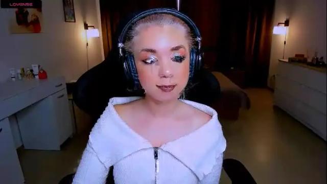 Thumbnail 1, blinkofeyess's Stream at Chaturbate, 2 months ago
