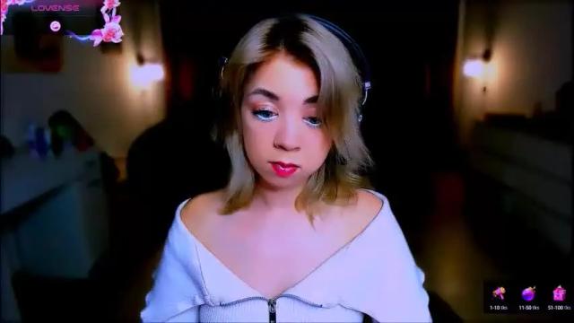 Image 6 of blinkofeyess Stream on Chaturbate on 1 month ago