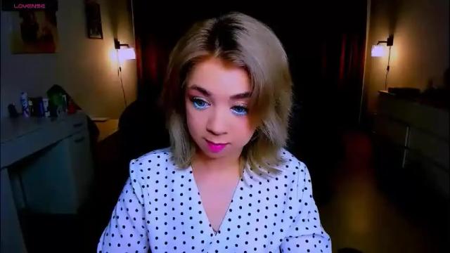 Image 3 of blinkofeyess Stream on Chaturbate on 1 month ago