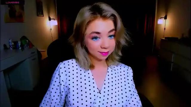 Image 8 of blinkofeyess Stream on Chaturbate on 1 month ago