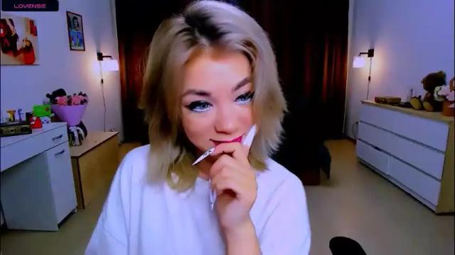 Thumbnail 3, blinkofeyess's Stream at Chaturbate, 26 days ago