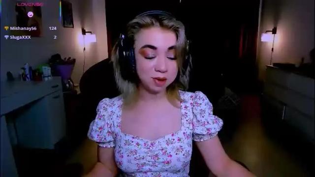 Image 10 of blinkofeyess Stream on Chaturbate on 15 days ago