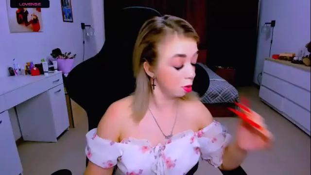 Image 10 of blinkofeyess Stream on Chaturbate on 5 days ago