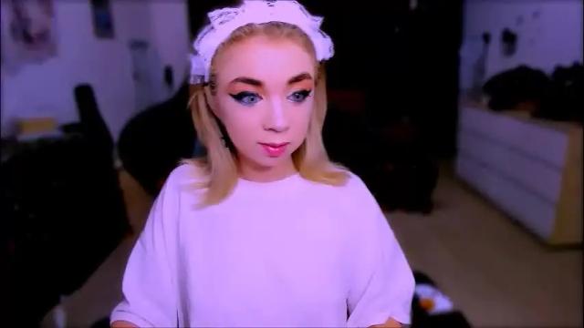 Image 7 of blinkofeyess Stream on Chaturbate on 2 months ago