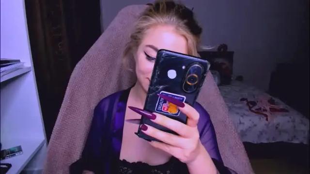 Image 3 of blinkofeyess Stream on Chaturbate on 1 month ago