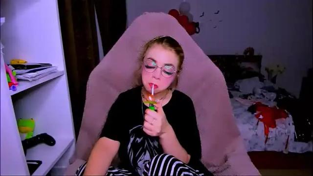 Thumbnail 2, blinkofeyess's Stream at Chaturbate, 24 days ago