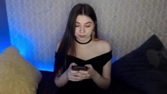 Image 4 of blodiri Stream on Chaturbate on 19 months ago