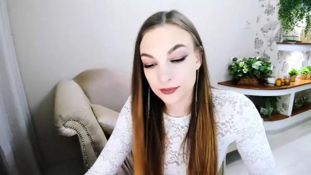 Image 3 of blominglotus Stream on Chaturbate on 13 months ago