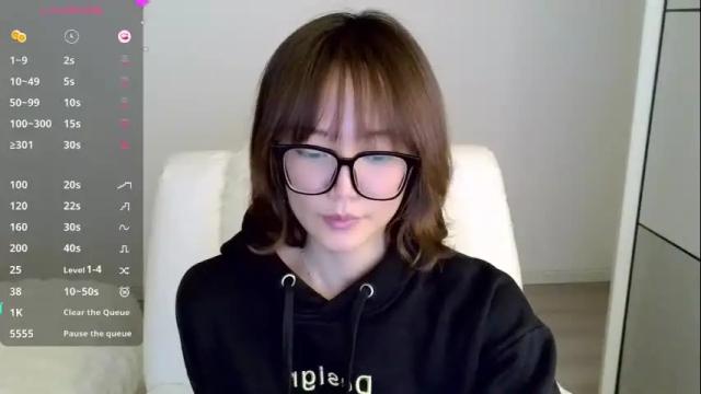 Image 2 of blon_kater Stream on Chaturbate on 27 days ago