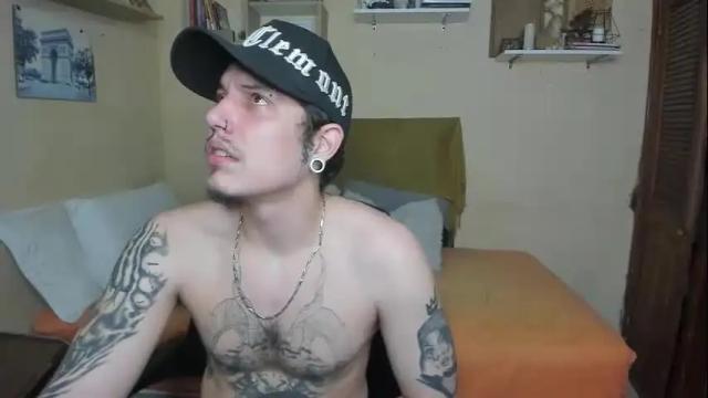 Image 11 of blondandtattooface Stream on Chaturbate on 1 day ago