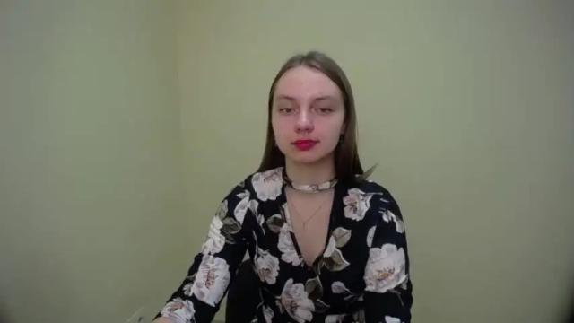 Image 2 of blonde_dream9 Stream on Chaturbate on 14 months ago