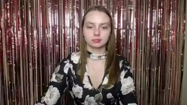 Image 2 of blonde_dream9 Stream on Chaturbate on 14 months ago