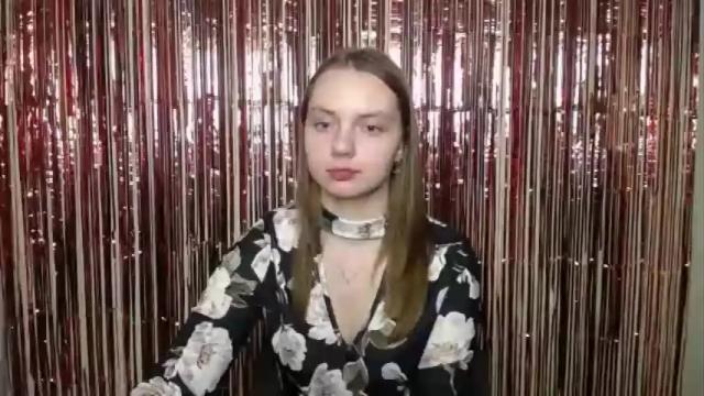 Image 3 of blonde_dream9 Stream on Chaturbate on 14 months ago